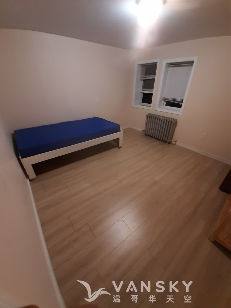 240613234249_3 ground  north bedroom.jpg